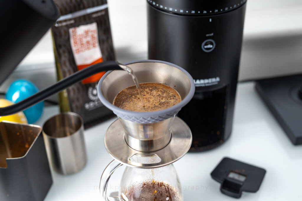 The Espro Bloom is moving up in my testing regimen because it is kind of demanding and unforgiving of bad grinders. The Uniform grinder just kind of laughs at the Bloom.