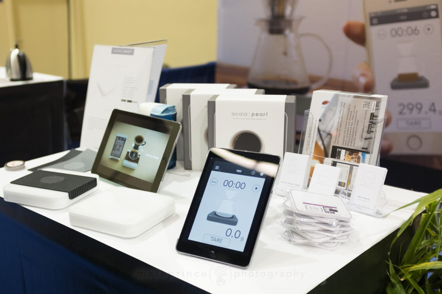 The booth at the SCAA 2014 Trade Show in Seattle was full of tablets and demonstrations of the Acaia Pearl's connectivity.