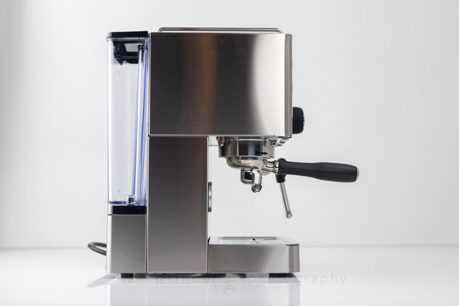 The machine isn't very deep; it is about as deep as a Rancilio Silvia, but the Legato shows you the reservoir externally