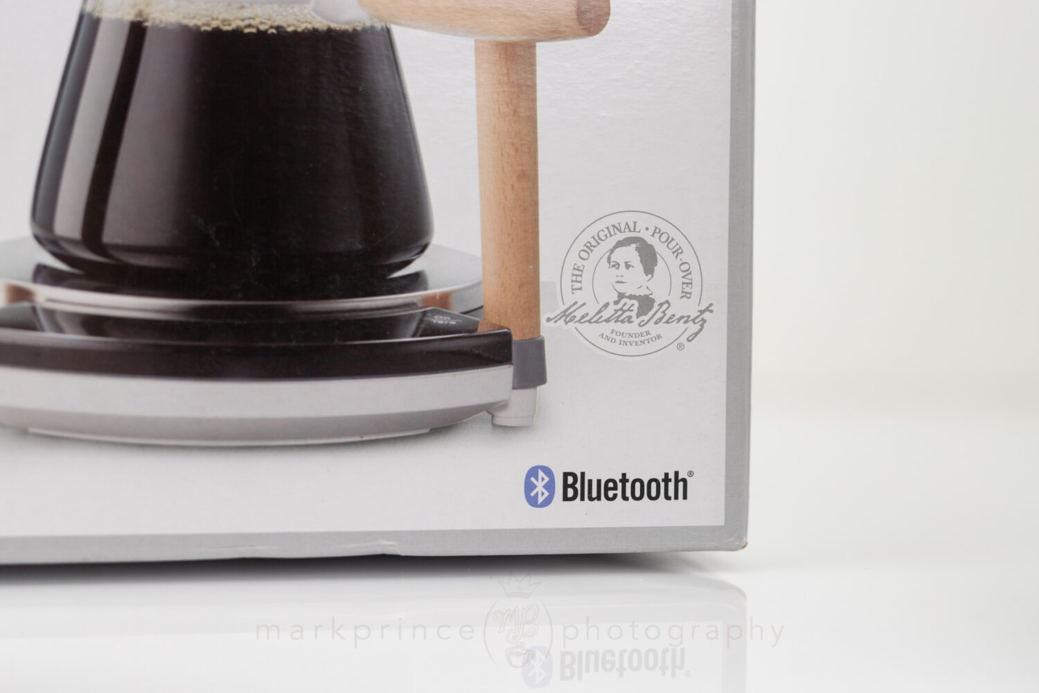 Only the "Connected" version of the Melitta Senz V has Bluetooth and control via an app.