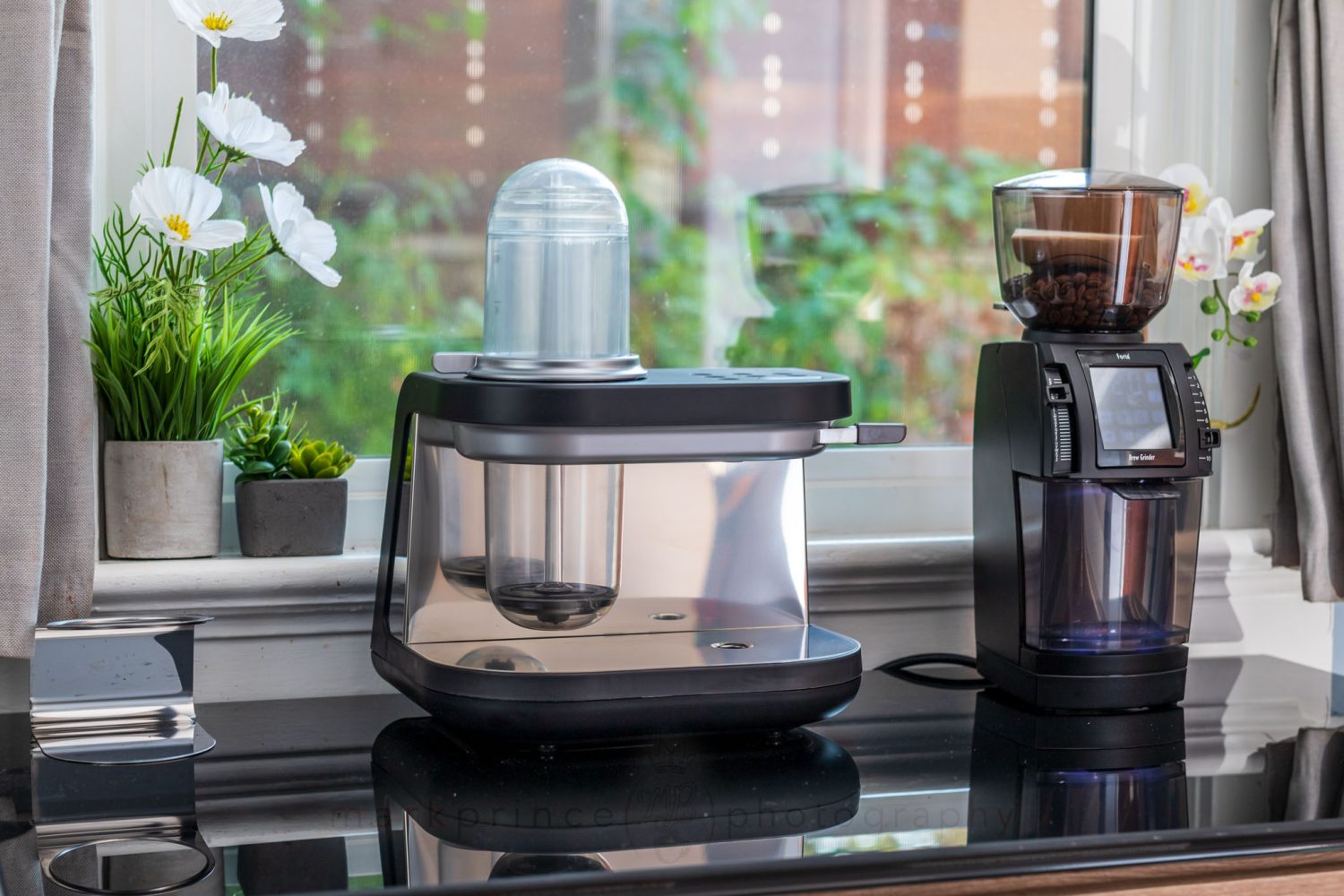 Tiger Siphonysta Siphon Coffee Brewer - CoffeeGeek