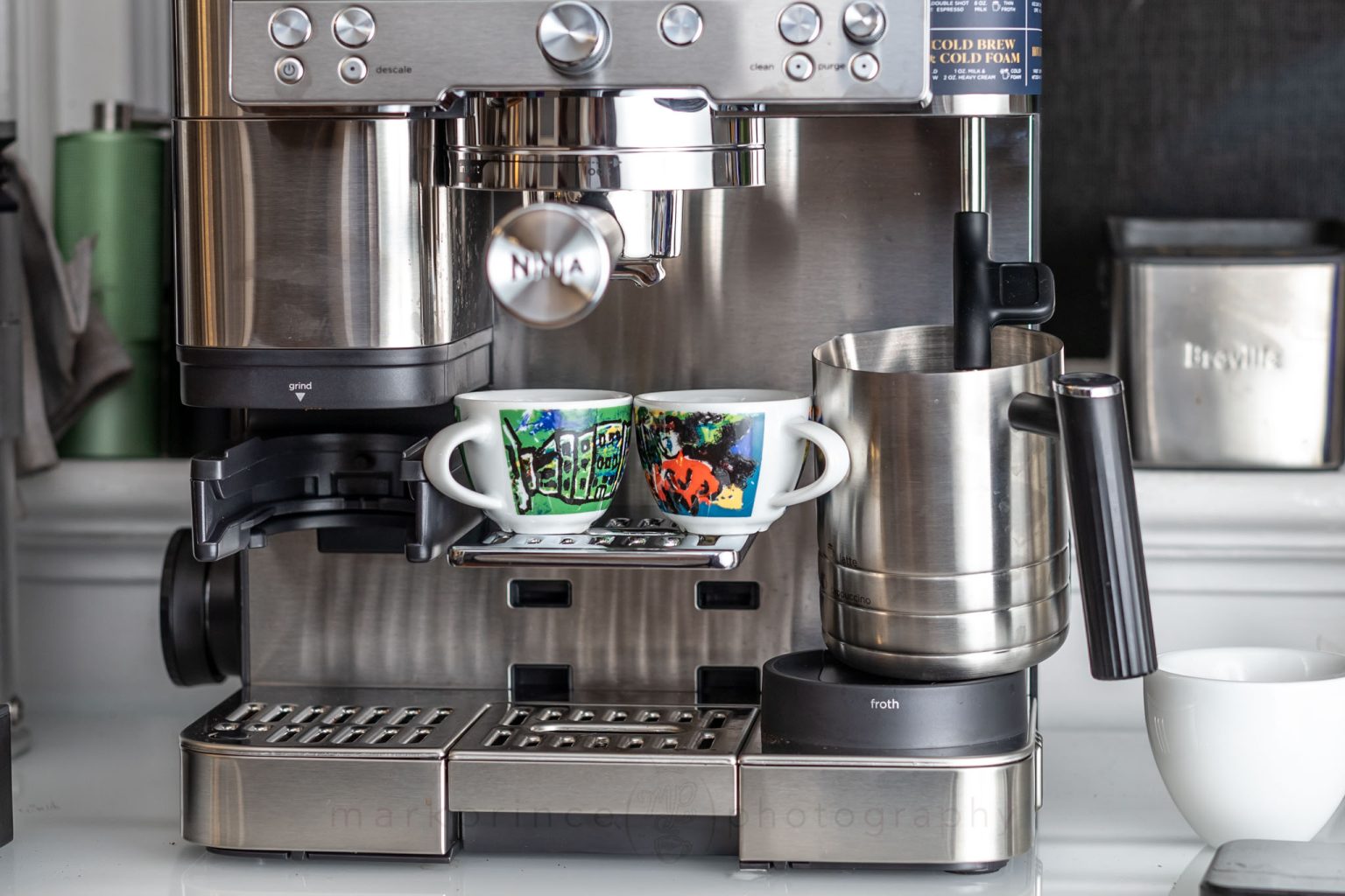 There's not enough room to place two cups to brew in. So why does the PF have two spouts?